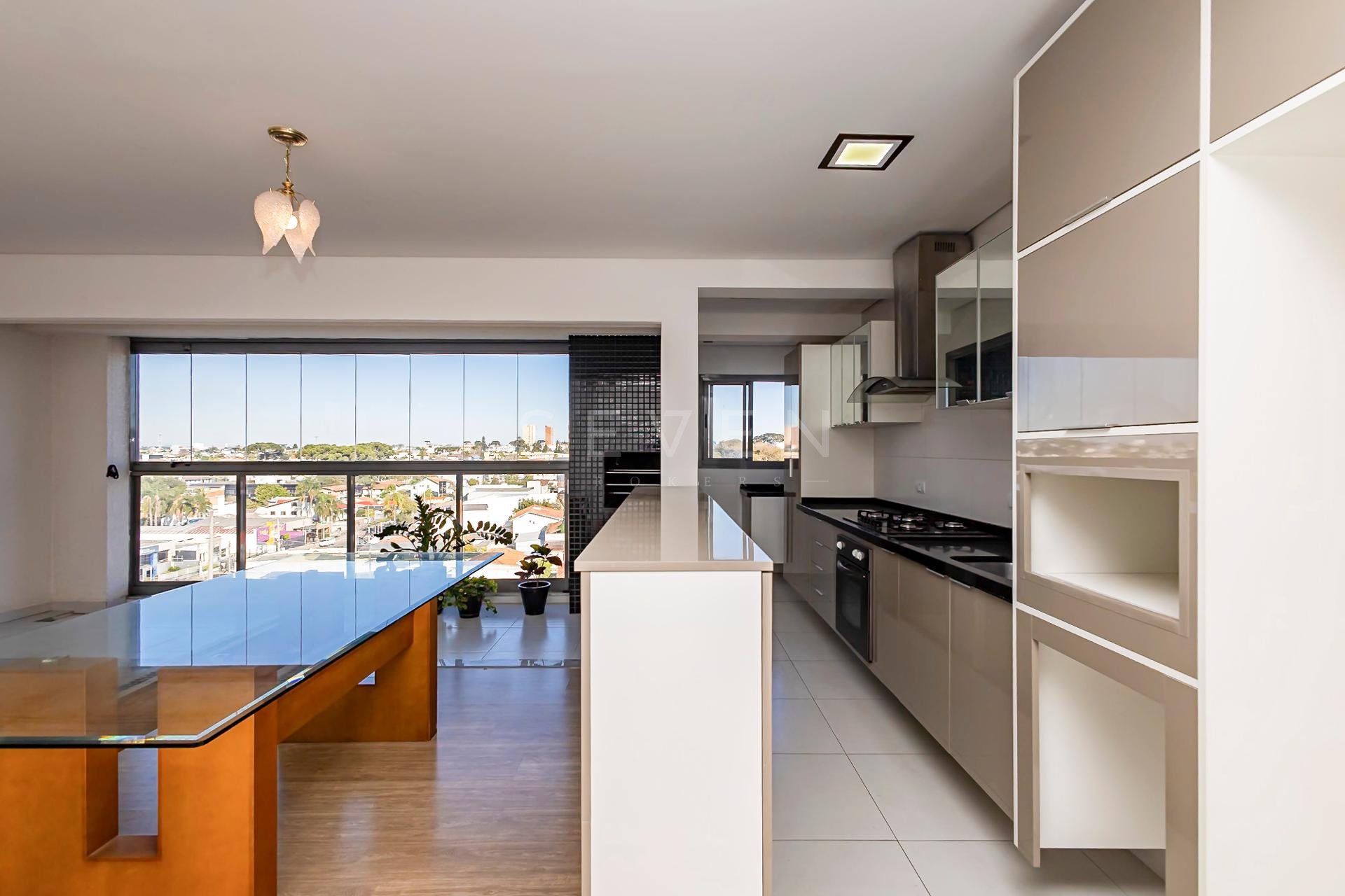 Luxuosa Cobertura Duplex com Piscina no Água Verde 145m 