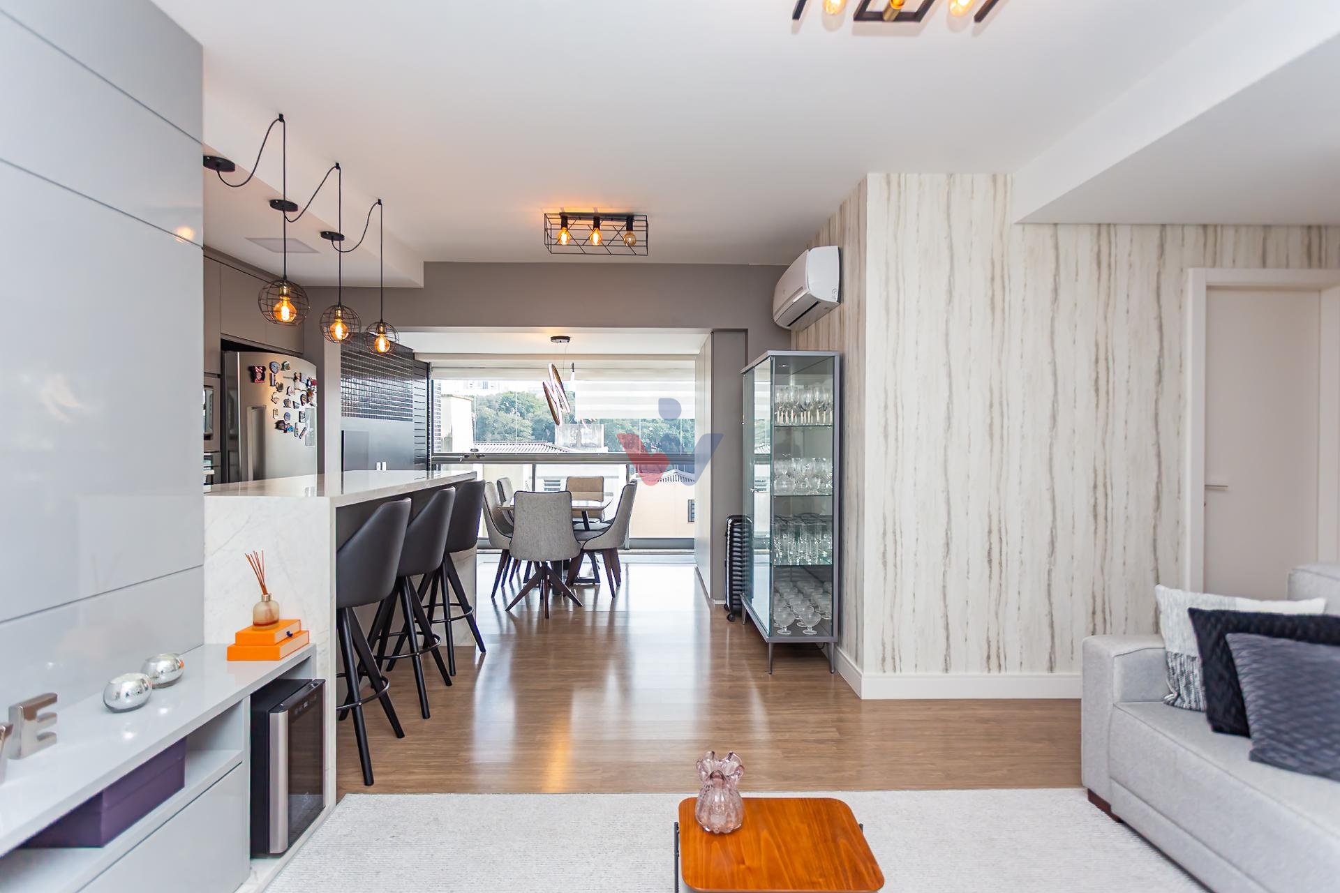Apartamento com 2 dormitórios à venda, Água Verde, CURITIBA - PR