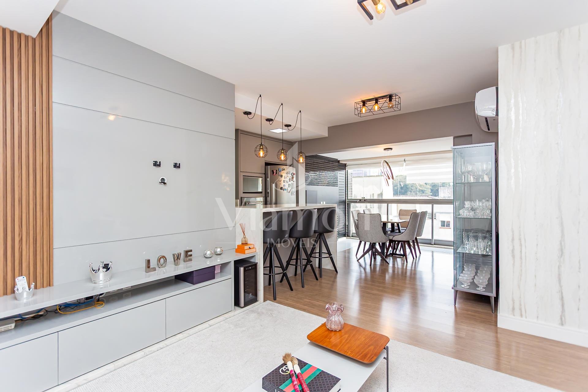 Apartamento com 2 dormitórios à venda, Água Verde, CURITIBA - PR