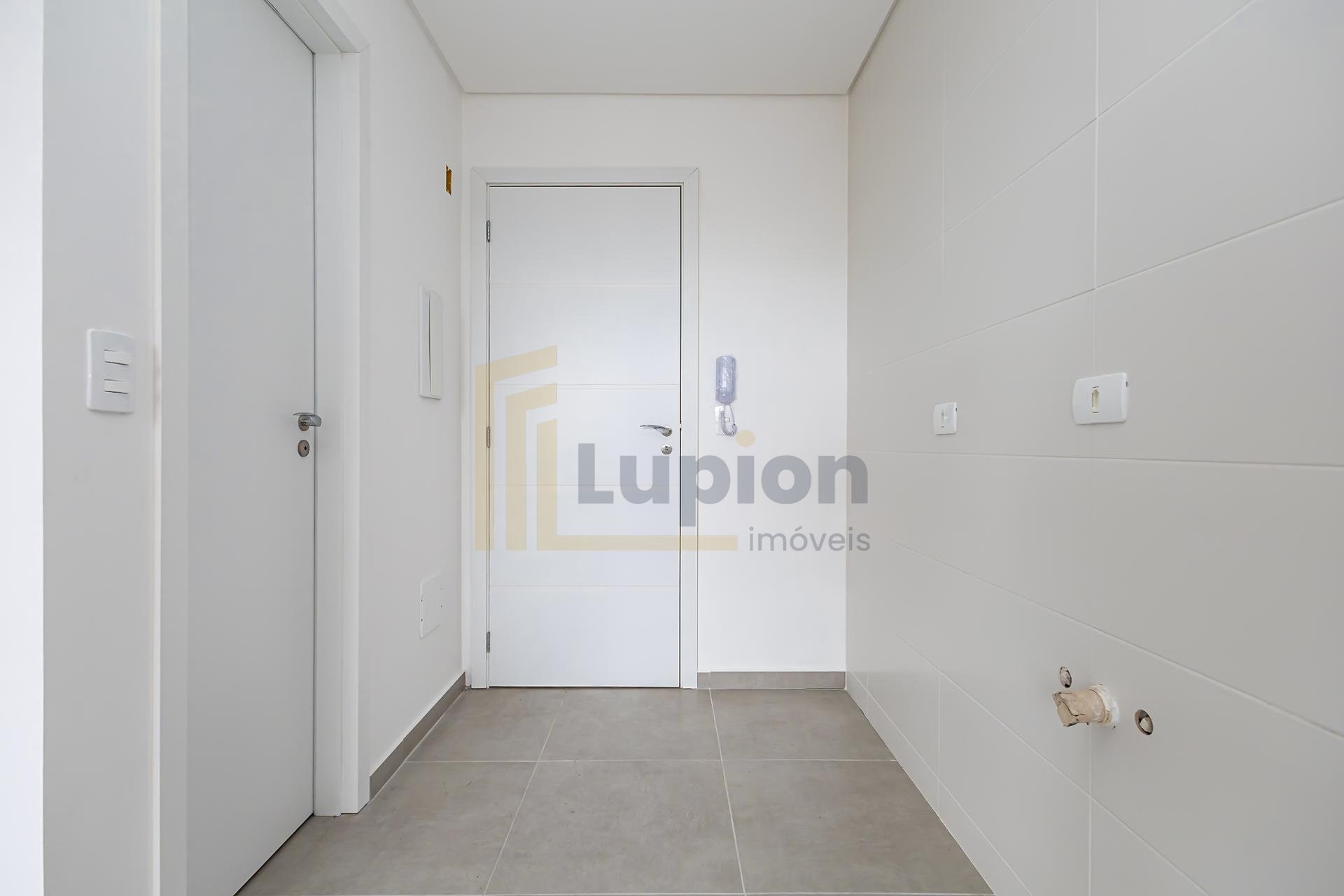 Studio novo à venda no Rebouças - Curitiba | 19m  | R  260.000,00