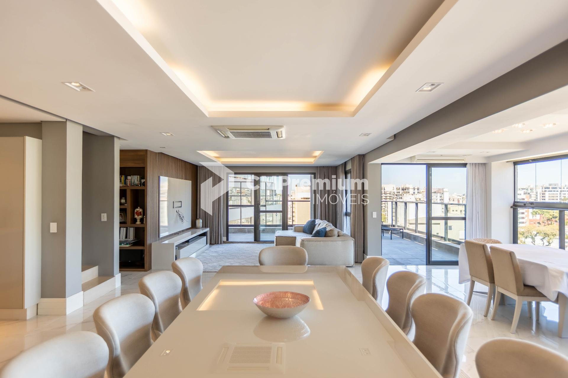 Cobertura Duplex no WIZZ Iguaçu - 4 suítes, jacuzzi, automação...