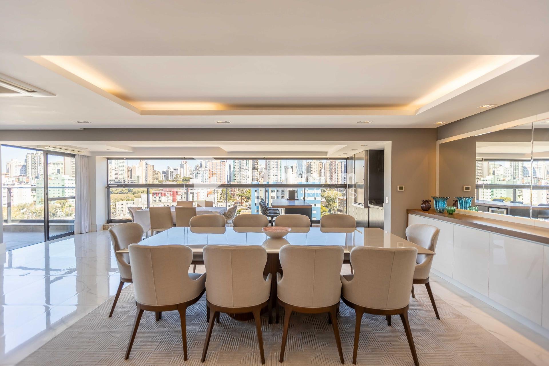 Cobertura Duplex no WIZZ Iguaçu - 4 suítes, jacuzzi, automação...