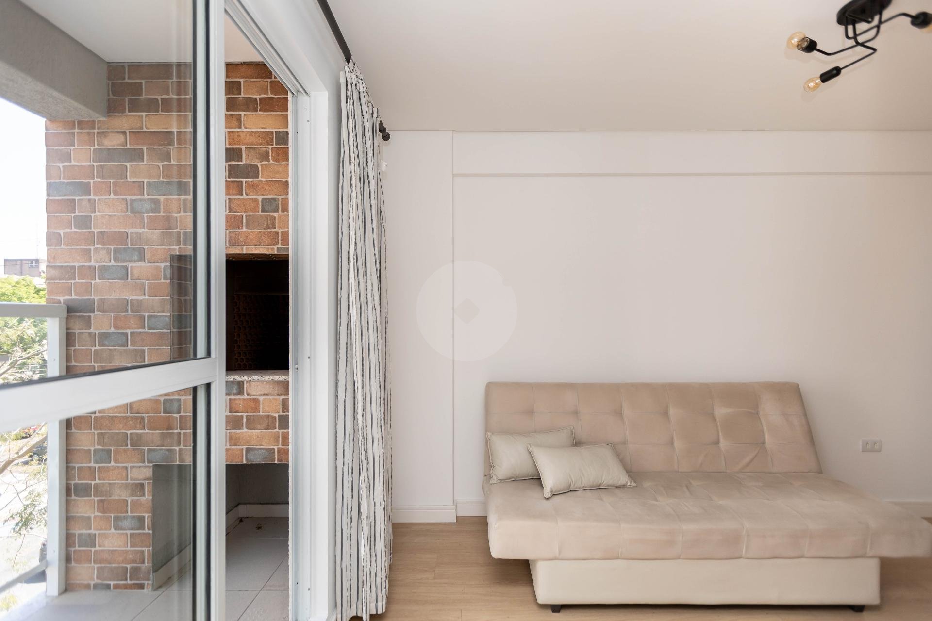 Apartamento 1 Quarto com Sacada e Churrasqueira - Vila Izabel, Curitiba