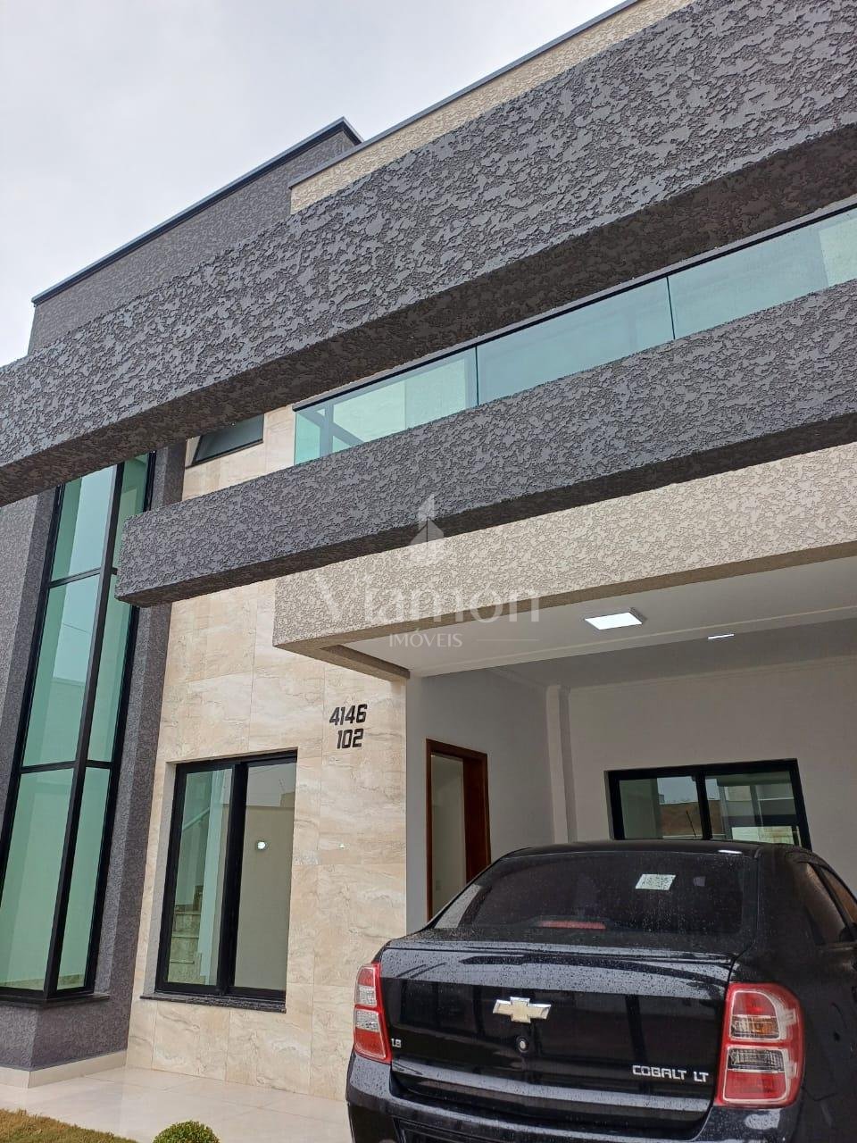 Sobrado 4 Quartos com 148m  e Placa Solar em Fazenda Rio Grand...