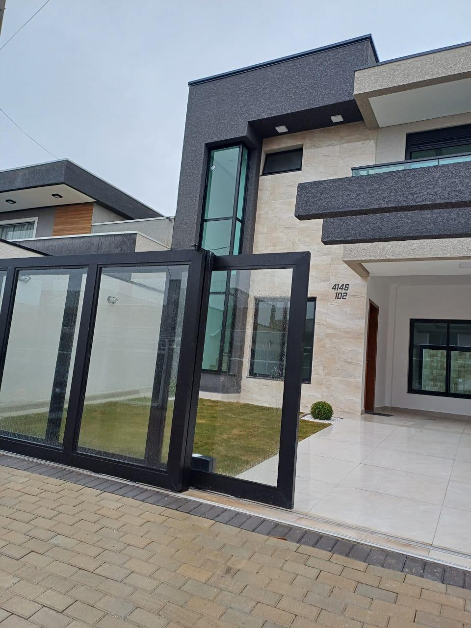 Sobrado 4 Quartos com 148m  e Placa Solar em Fazenda Rio Grand...