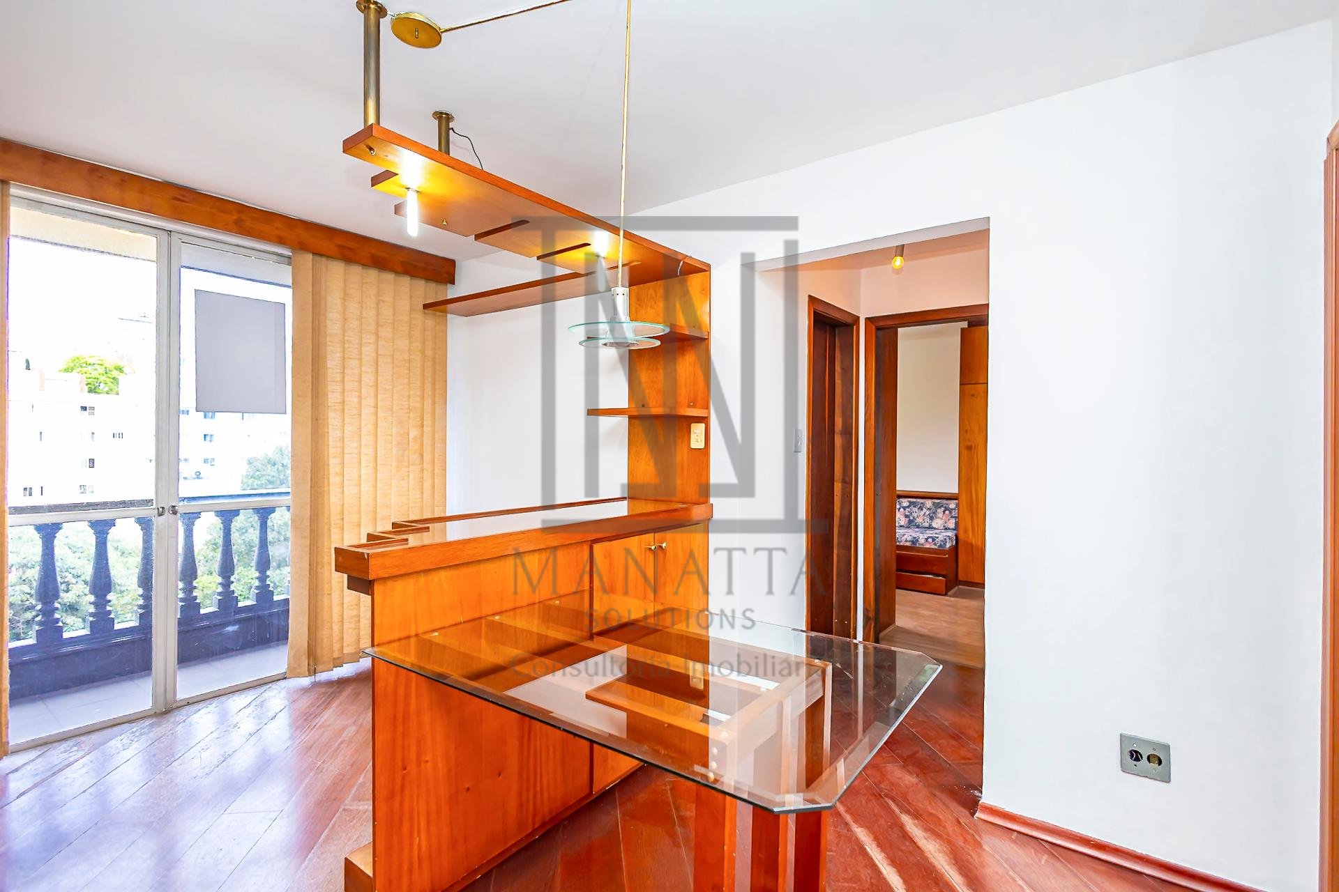 Apartamento com 2 Quartos e Sacada no Água Verde - Pronto para...