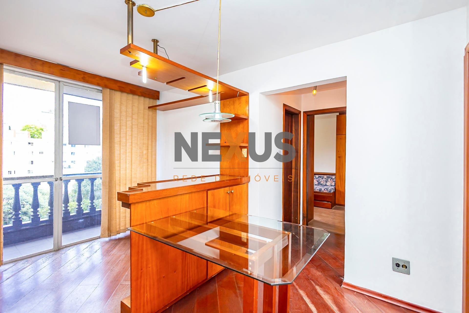 Apartamento com 2 Quartos e Sacada no Água Verde - Pronto para...