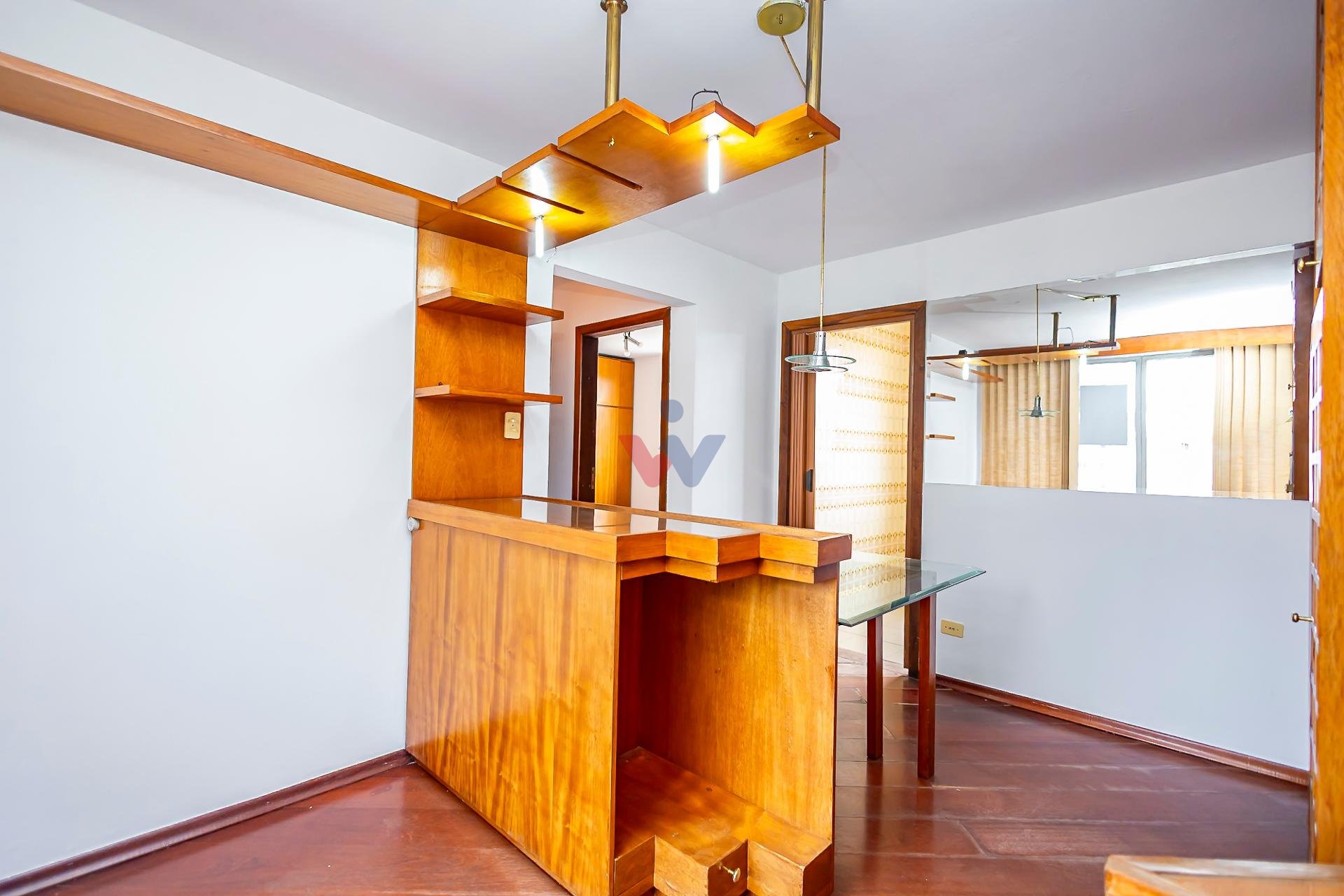 Apartamento com 2 Quartos e Sacada no Água Verde - Pronto para...