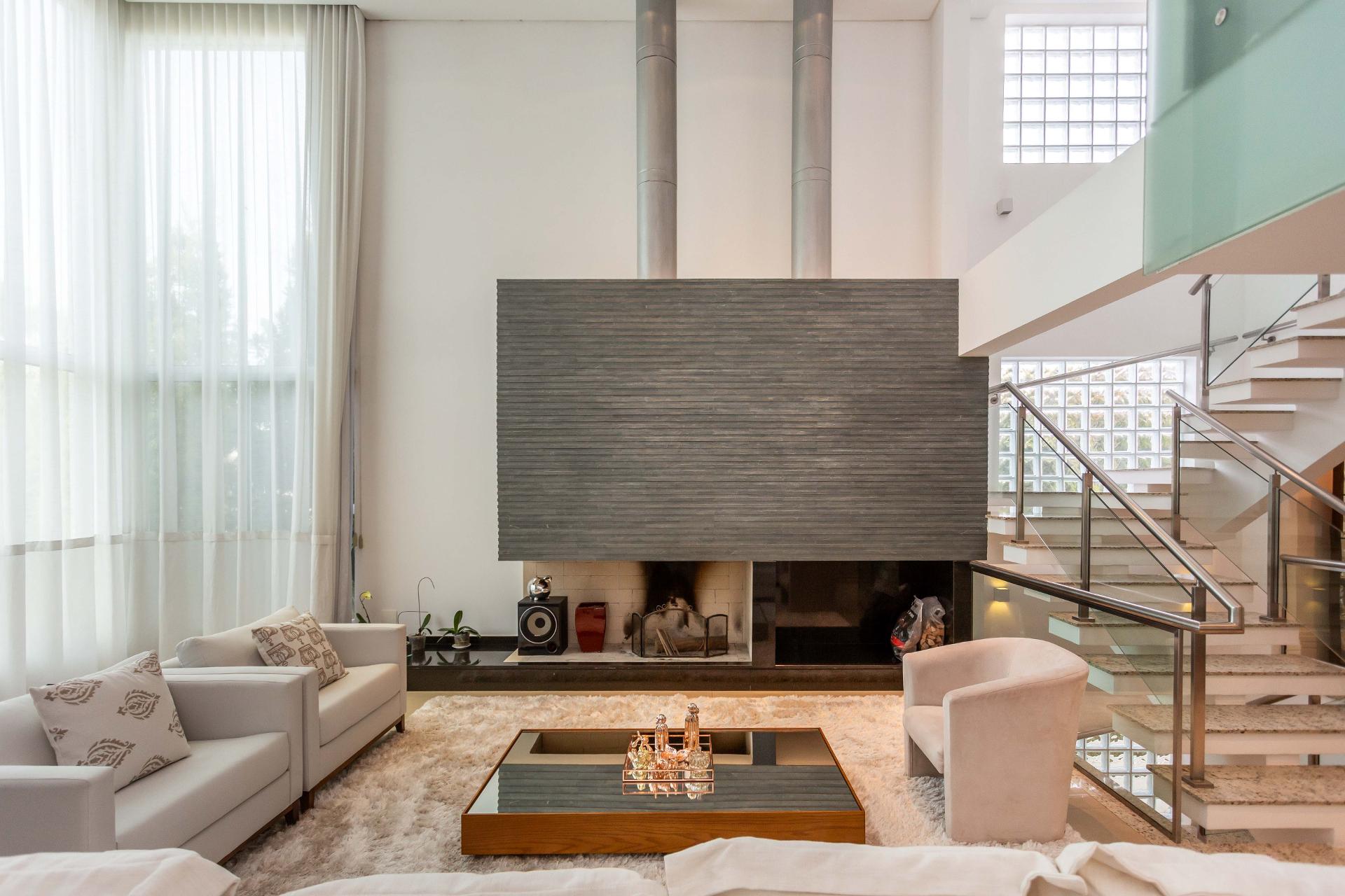 Luxuosa Casa em Condomínio Fechado no Campo Comprido - Design ...