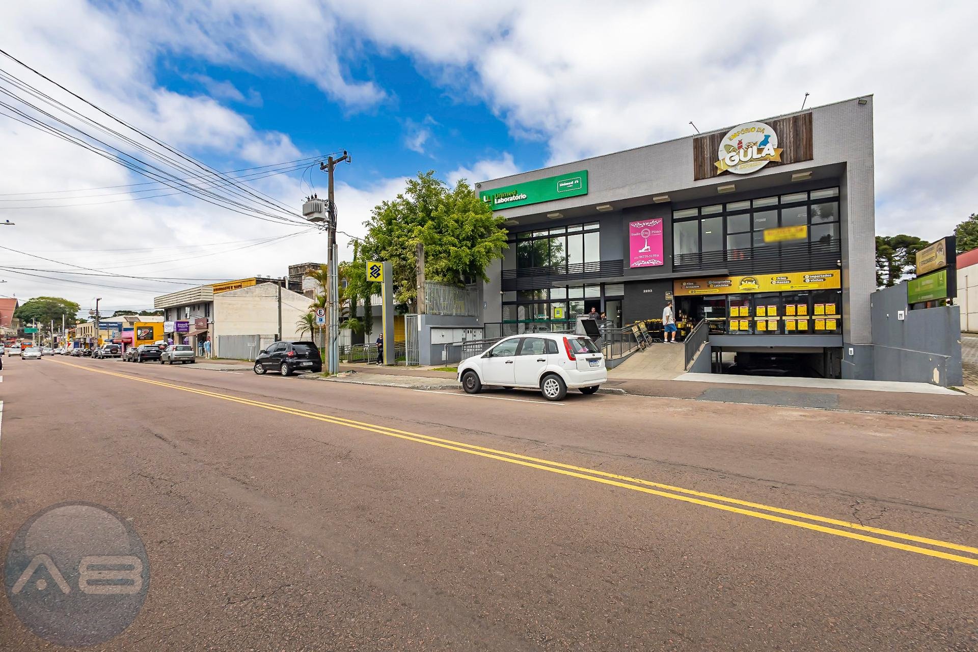 Sala comercial 106 m  para loca??o com elevador e estacionamento