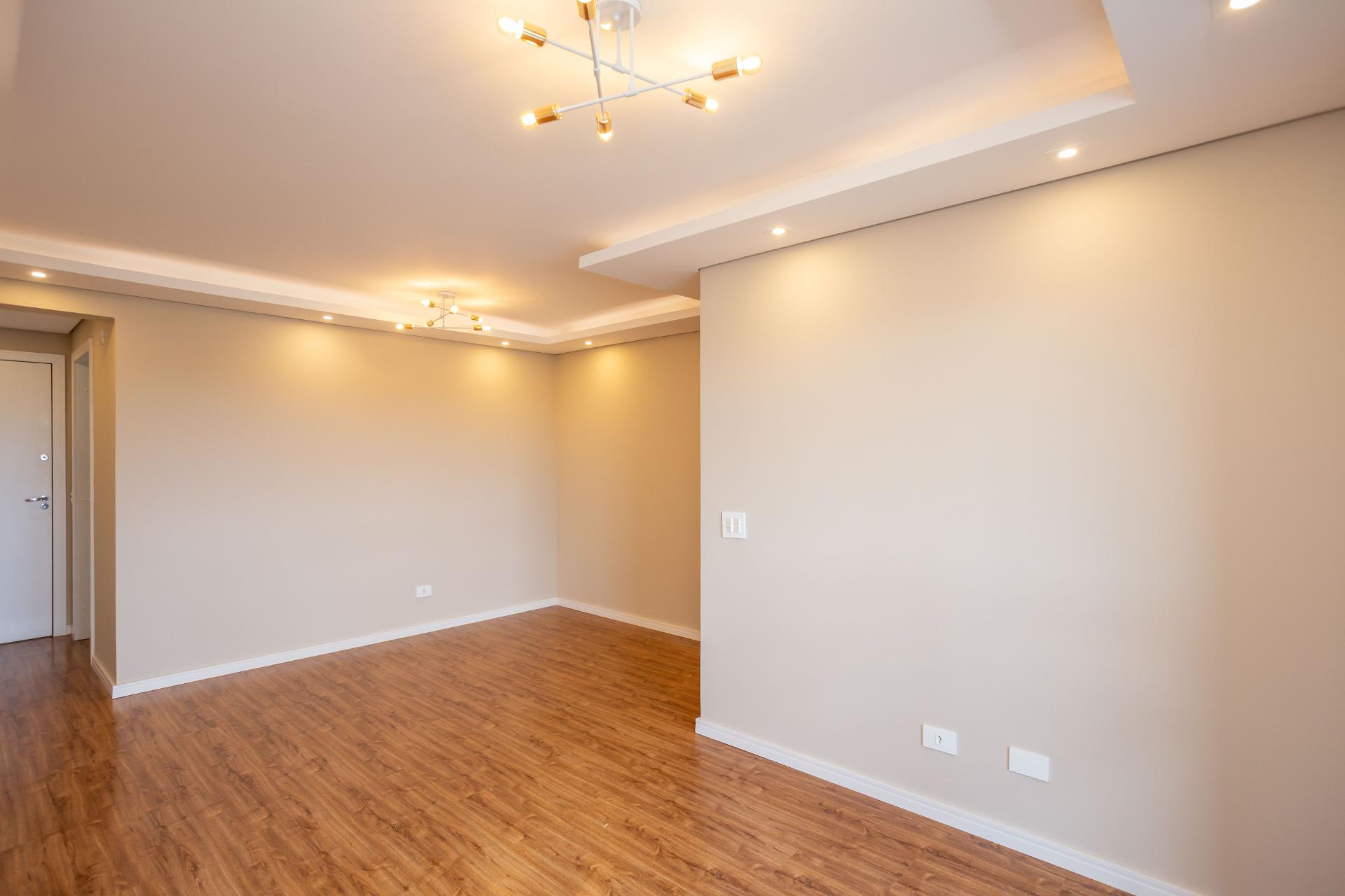 Apartamento reformado com 3 quartos e suíte à venda no Xaxim -...