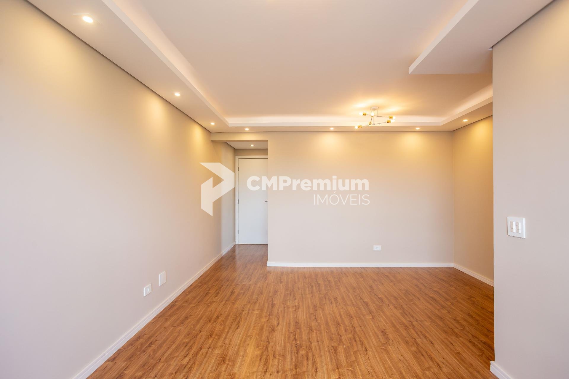 Apartamento reformado com 3 quartos e suíte à venda no Xaxim -...