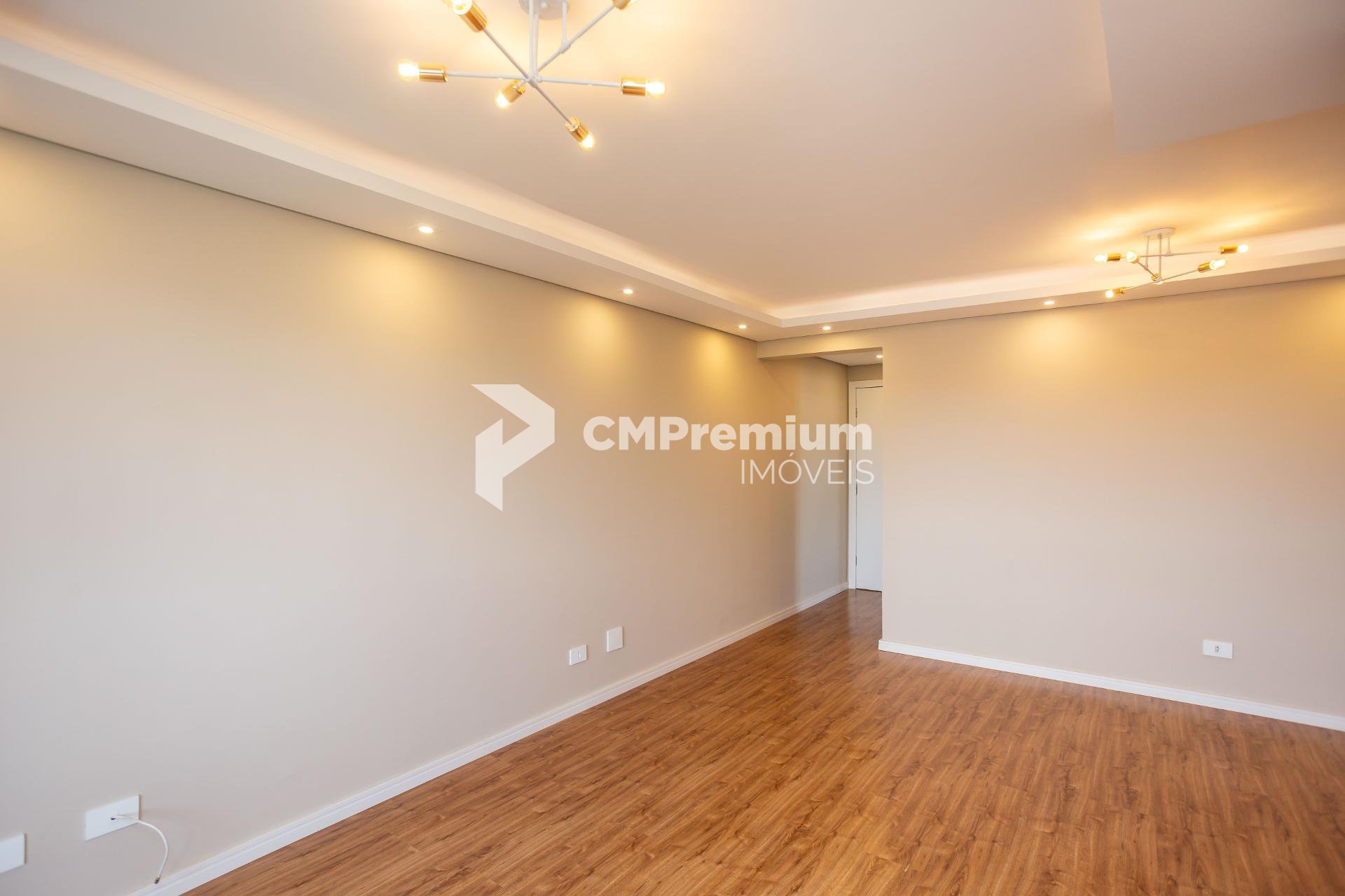 Apartamento reformado com 3 quartos e suíte à venda no Xaxim -...