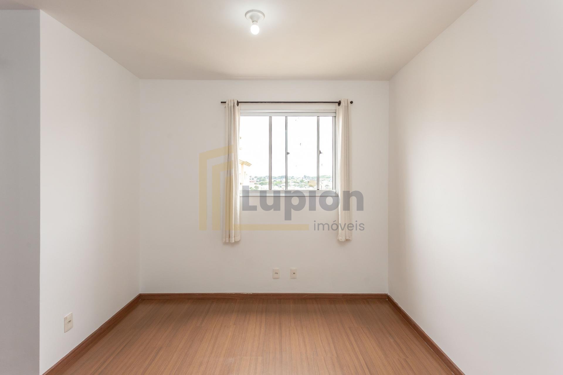 Cobertura à venda no Fit Marumbi com 2 vagas e terraço privati...