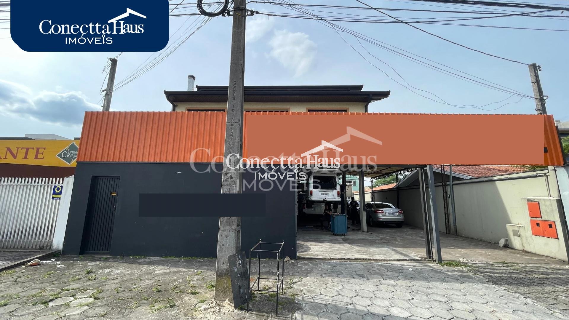 Casa, com 3 dormitórios sendo uma suíte, no bairro  Hauer R  1...