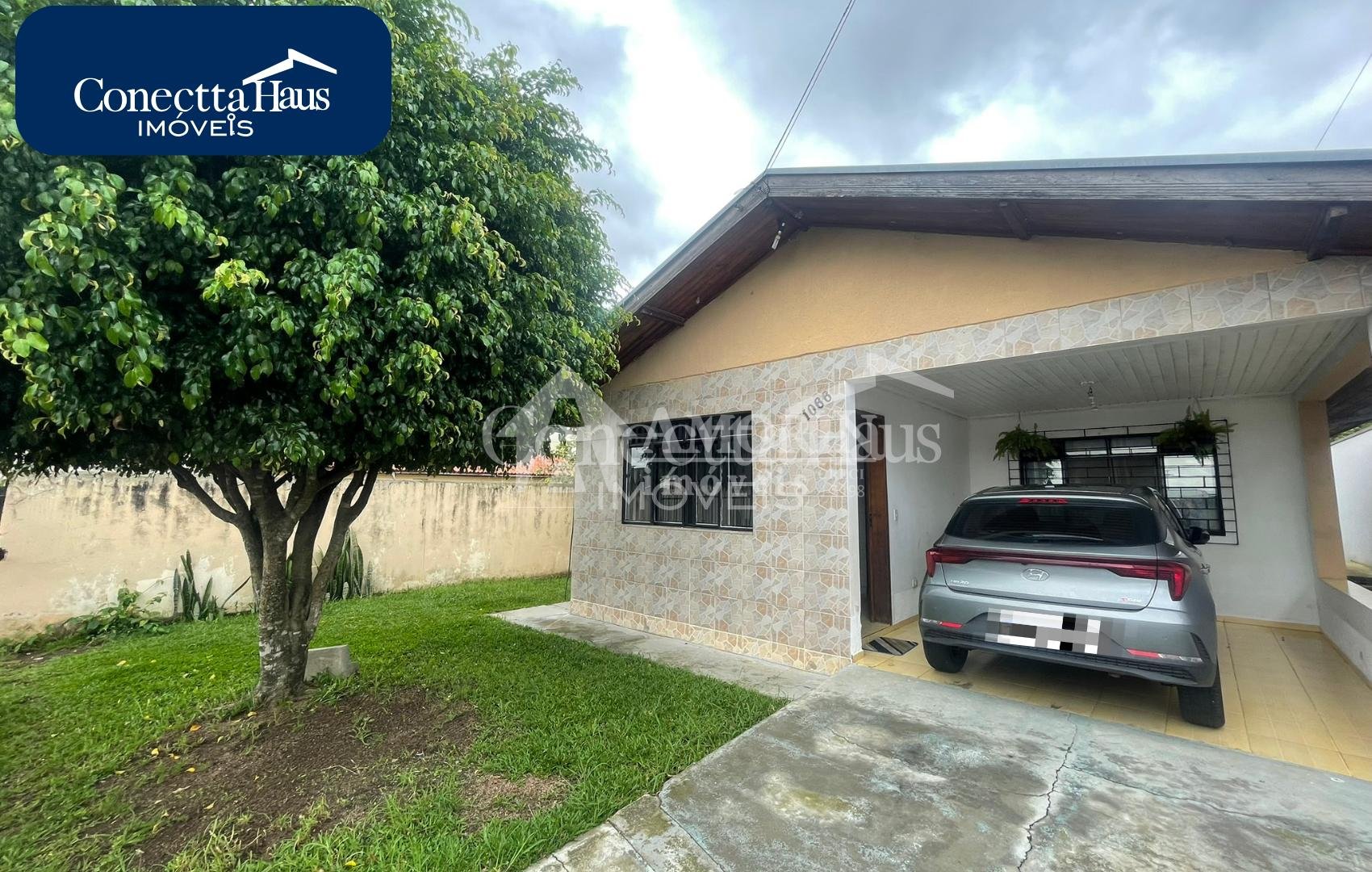 Casa   edícula em terreno amplo  Excelente para morar e inves...