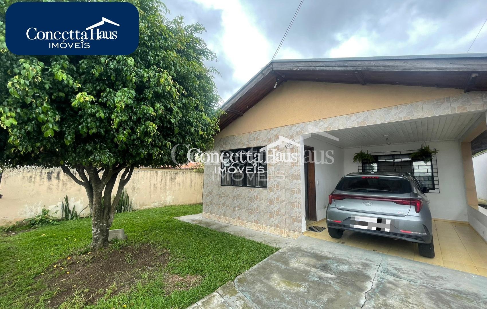 Casa   edícula em terreno amplo  Excelente para morar e inves...