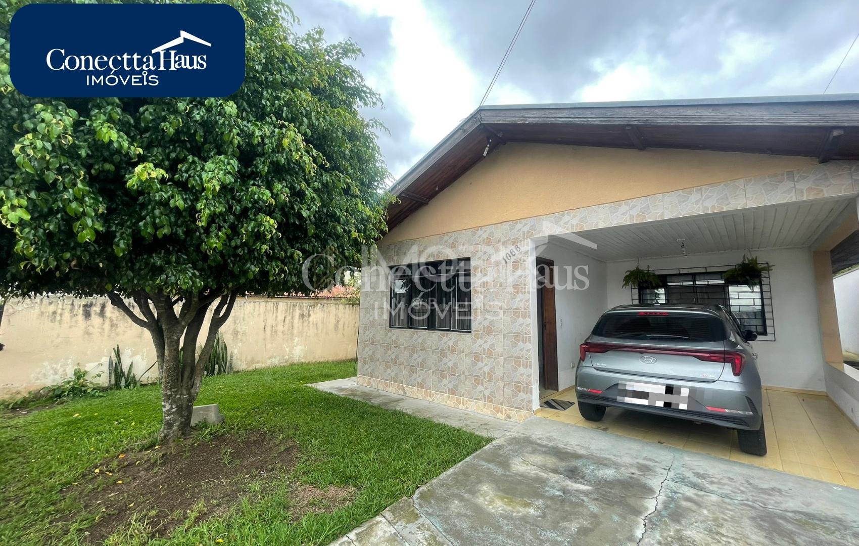 Casa   edícula em terreno amplo  Excelente para morar e inves...