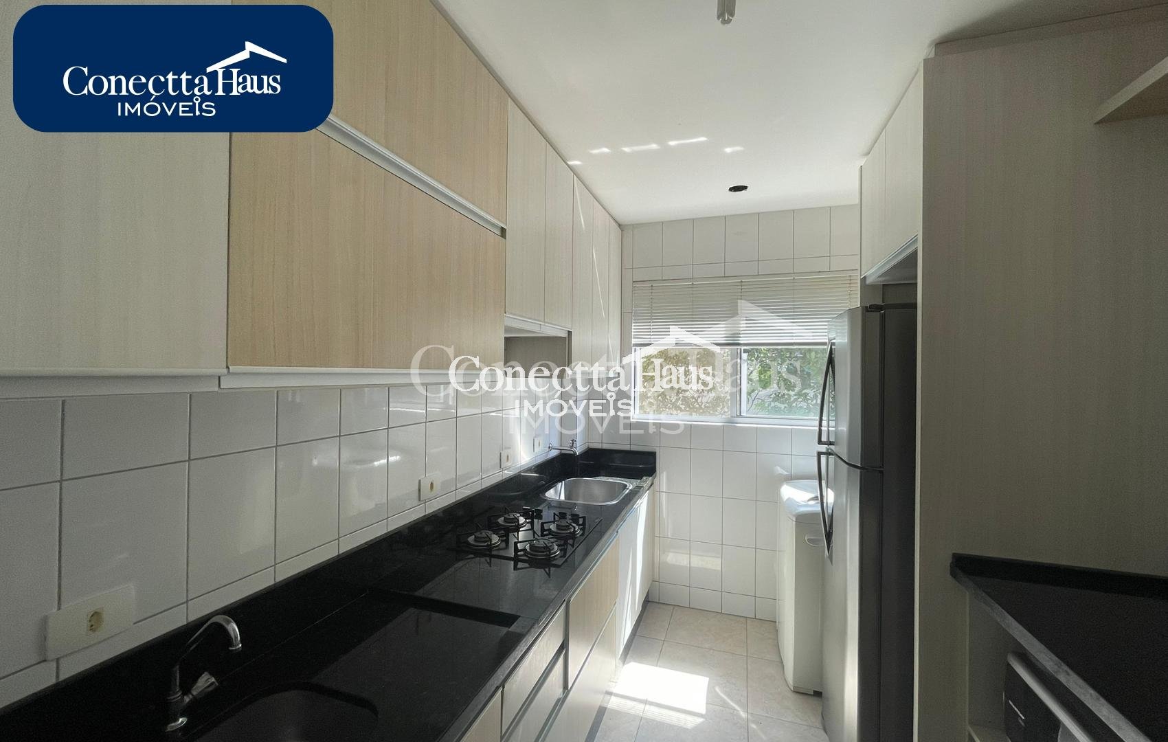 Apartamento com 2 quartos - Bairro Boqueirão - Curitiba. Por R...