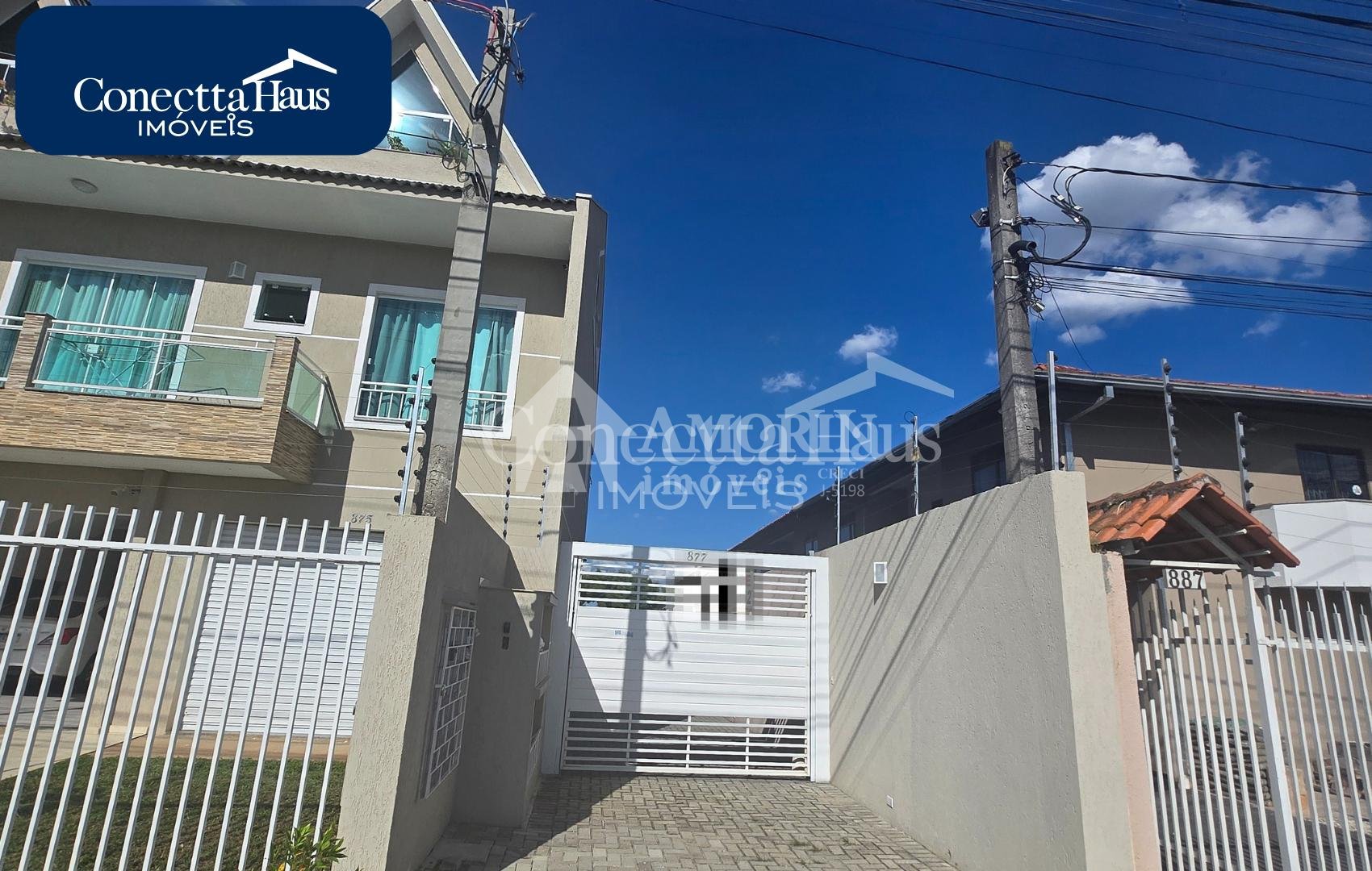 Sobrado Novo à Venda no Cajuru - R  695.000,00 ótima localização