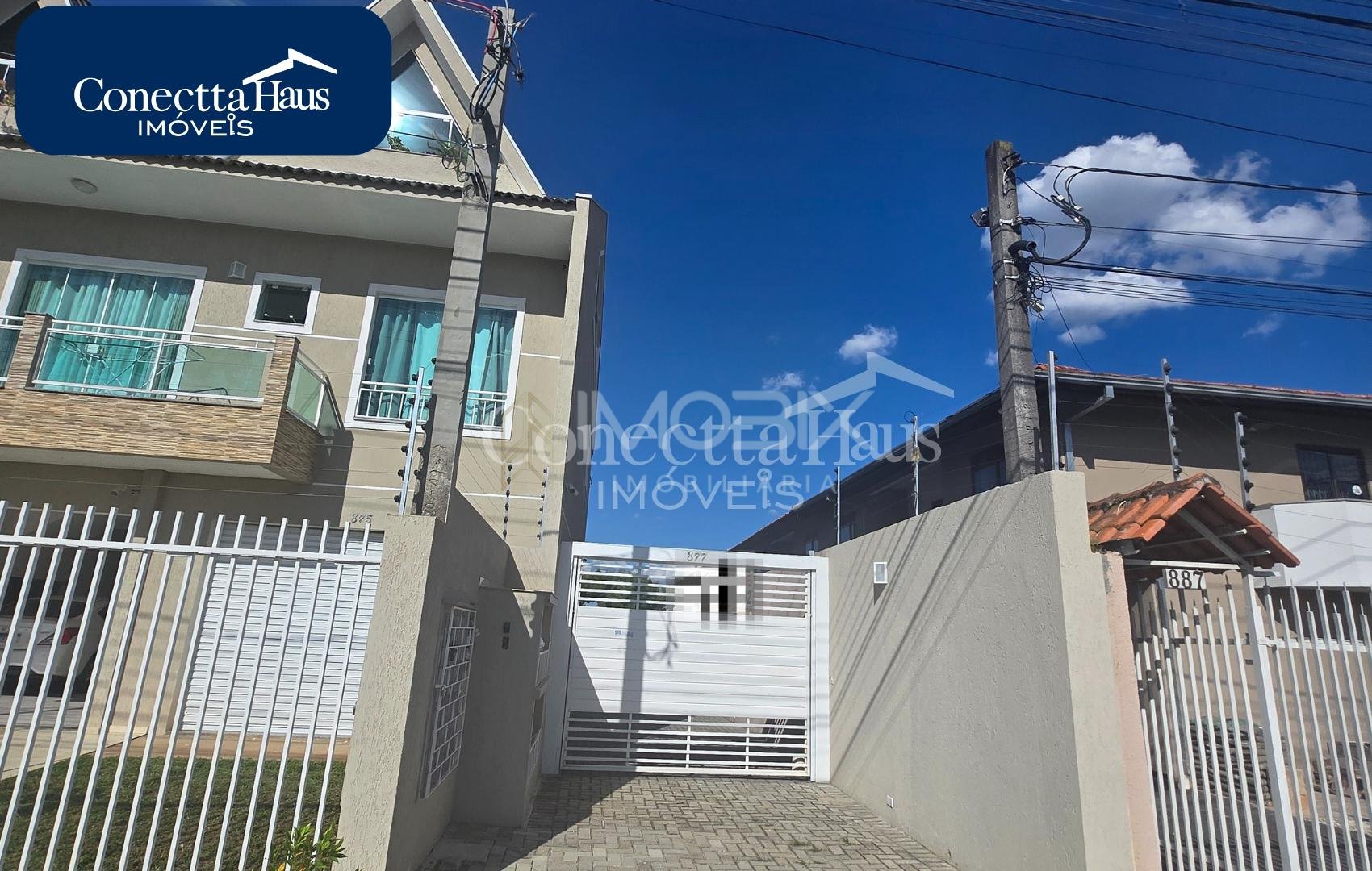Sobrado Novo à Venda no Cajuru - R  695.000,00 ótima localização
