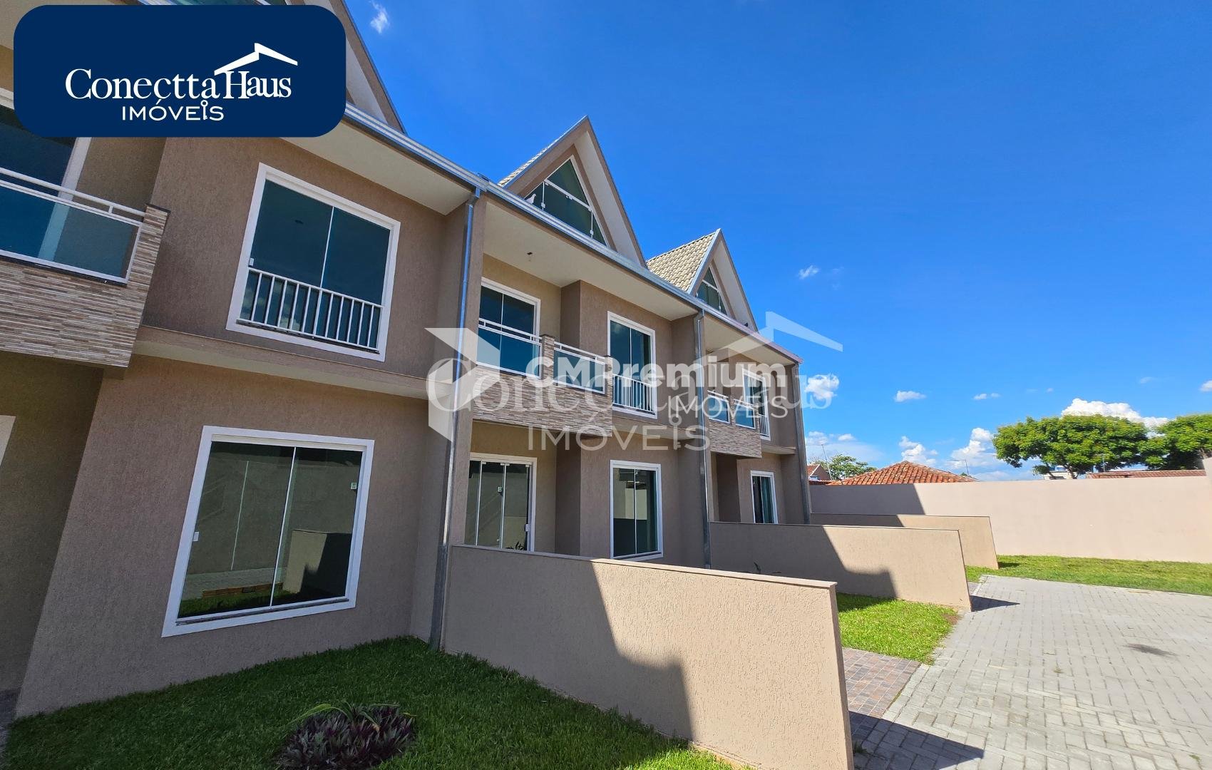Sobrado Novo à Venda no Cajuru - R  695.000,00 ótima localização