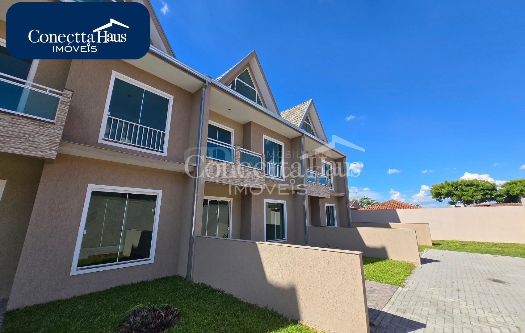 Sobrado Novo à Venda no Cajuru - R  695.000,00 ótima localização