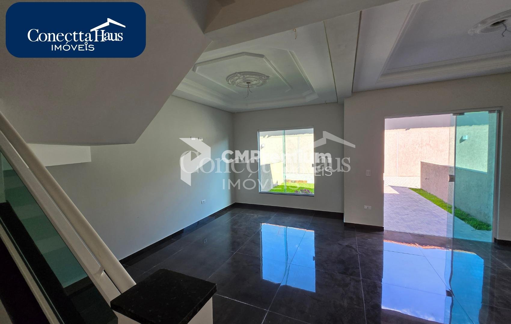 Sobrado Novo à Venda no Cajuru - R  695.000,00 ótima localização