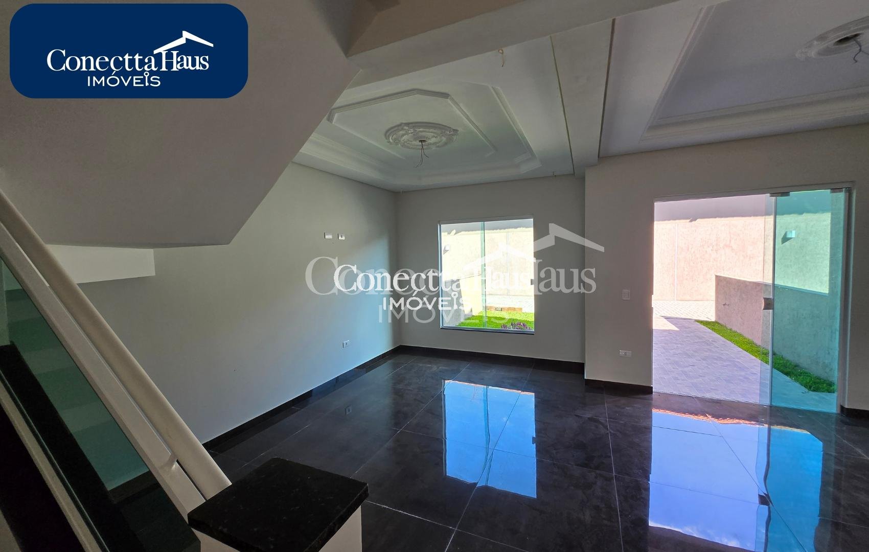 Sobrado Novo à Venda no Cajuru - R  695.000,00 ótima localização