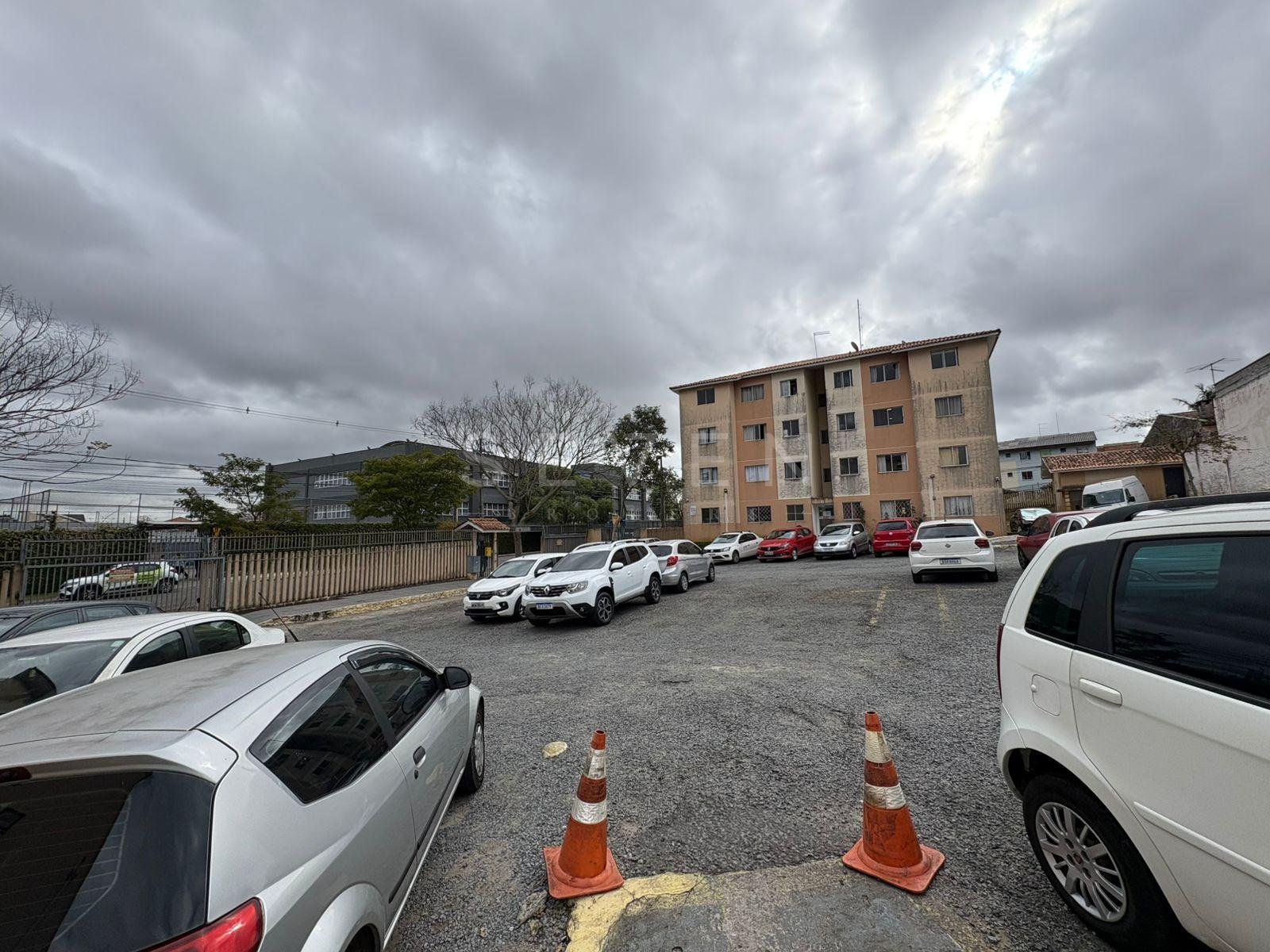 Apartamento a venda no Bairro Sítio Cercado com 2 dormitórios ...