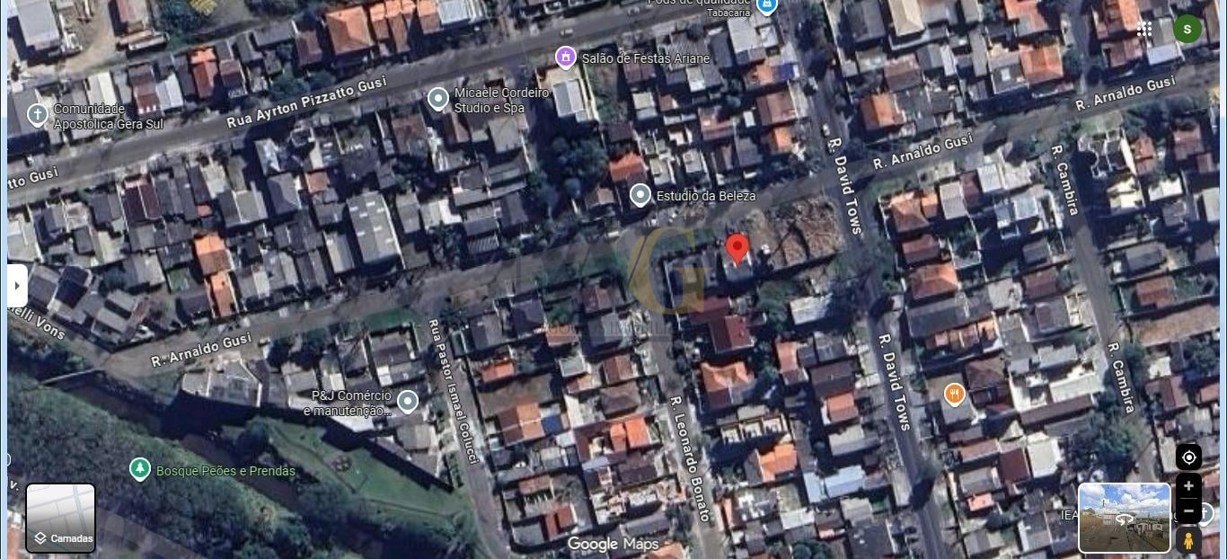 Terreno de esquina no Bairro Xaxim. Zoneamento ZR2. Esquina.