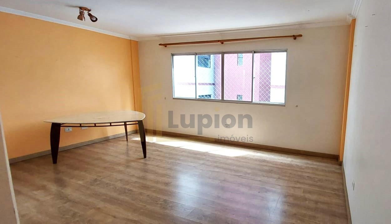 Apartamento com 3 dormitórios à venda, garagem - Água Verde - ...