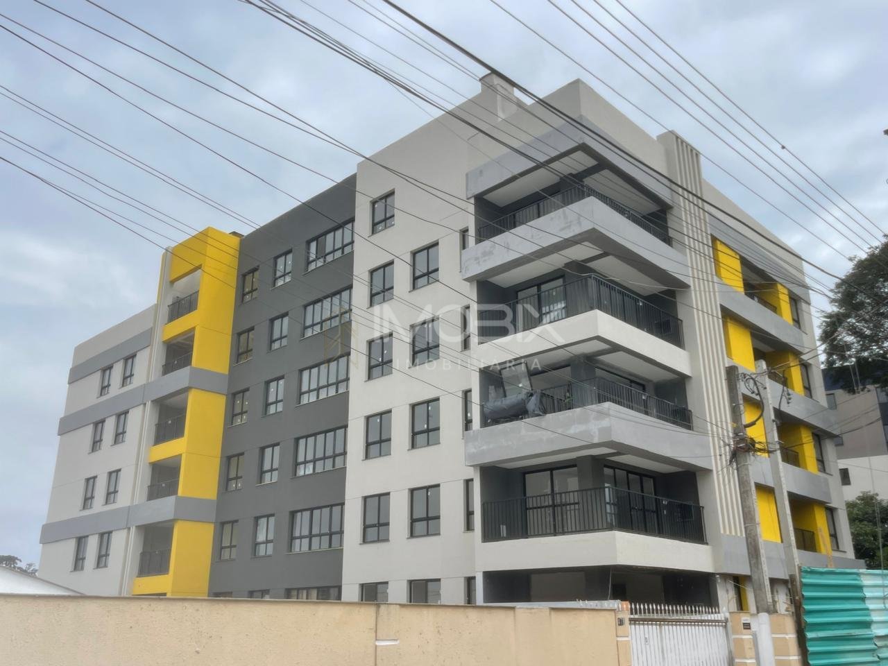 Apartamento 206 à venda, tingui, no Edf. Joy City Habitat com...