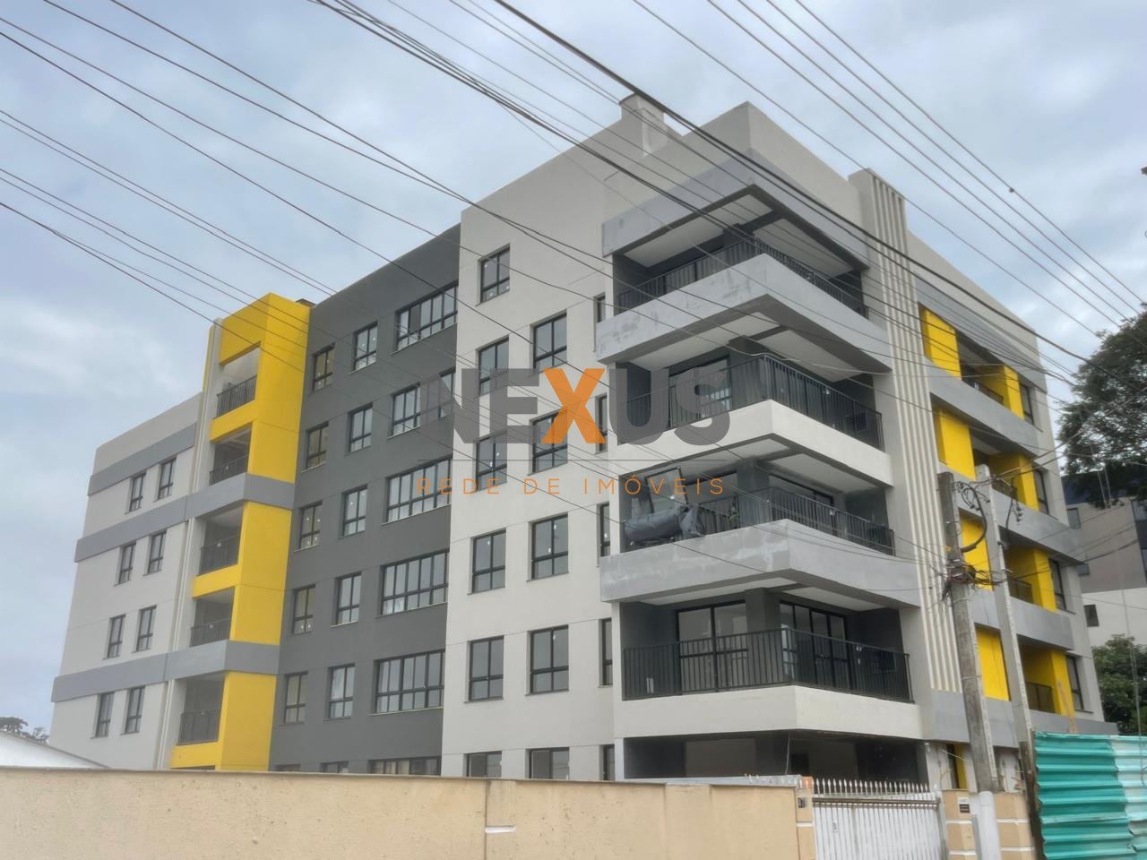 Apartamento 206 à venda, tingui, no Edf. Joy City Habitat com...