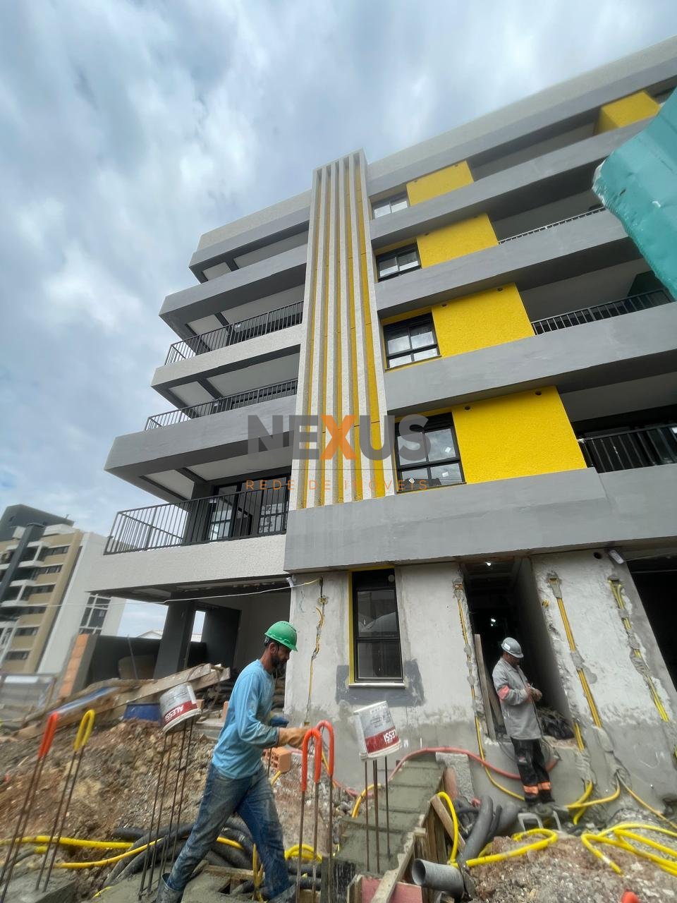 Apartamento 206 à venda, tingui, no Edf. Joy City Habitat com...