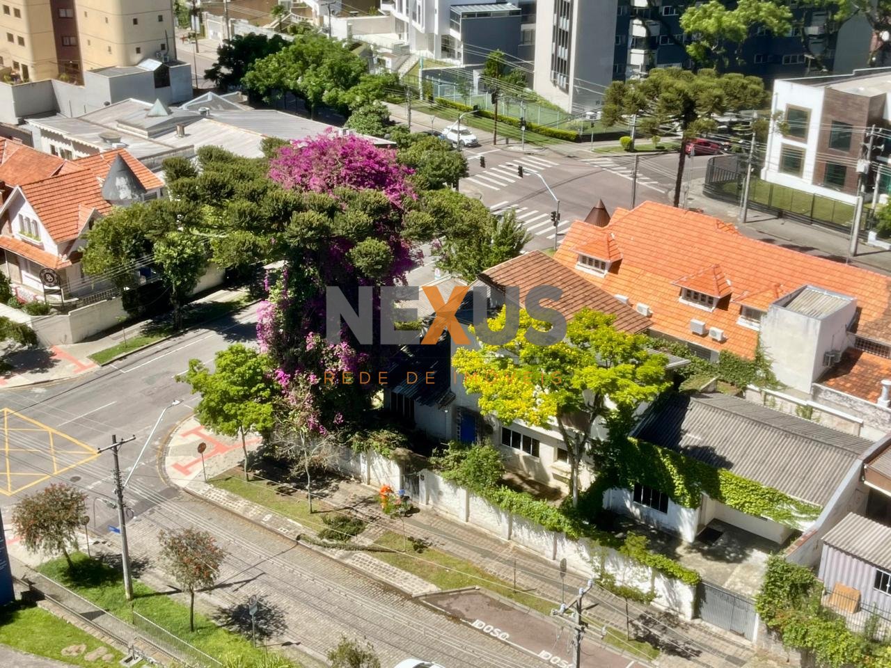 Imóvel Comercial, centro, CURITIBA - PR com área construida de...