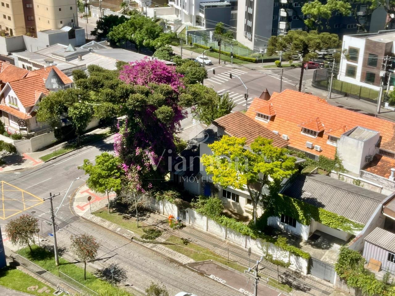 Imóvel Comercial, centro, CURITIBA - PR com área construida de...