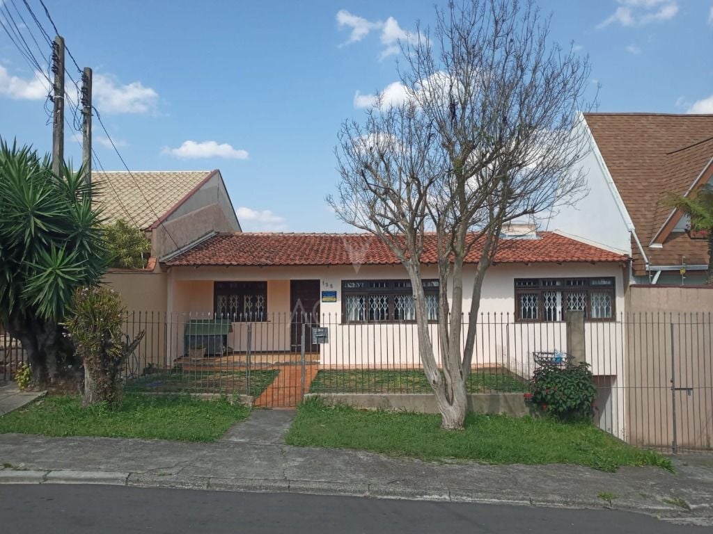 Casa com 3 quartos à venda, 228 m  por R  990.000,00 - Guabiro...