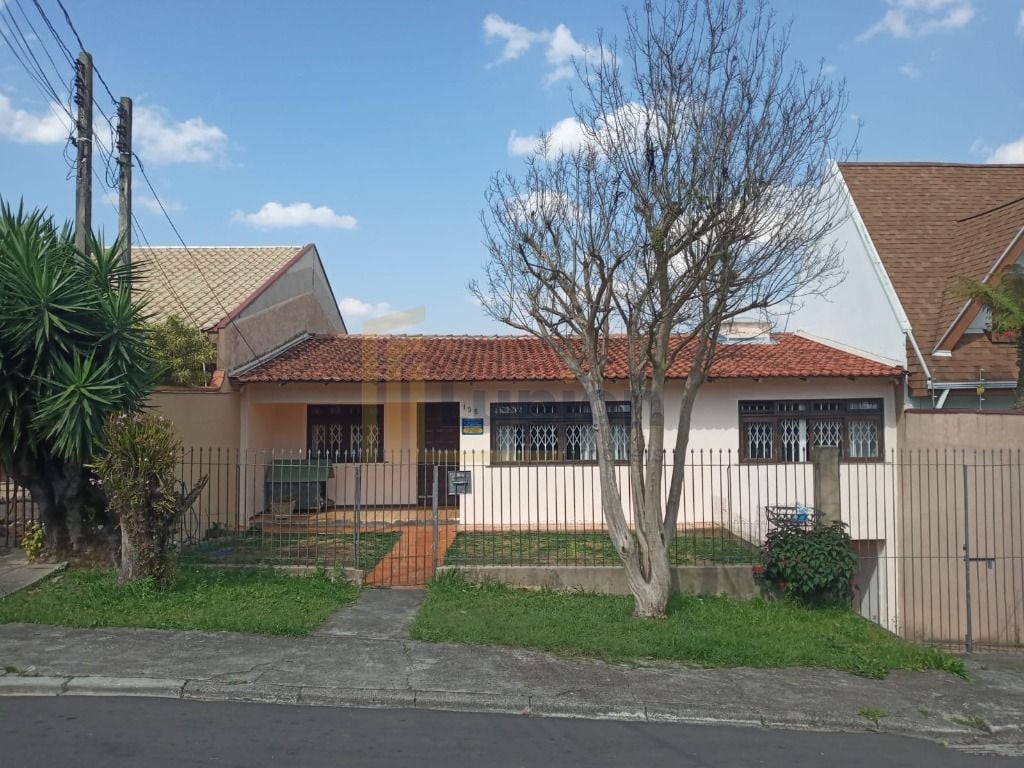 Casa com 3 quartos à venda, 228 m  por R  990.000,00 - Guabiro...