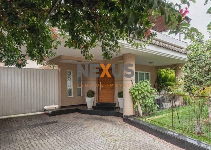 Sobrado com 4 dormitórios à venda, bairro GUAÍRA - CURITIBA - PR