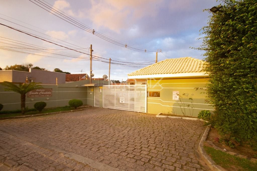 Terreno à venda, 180 m  por R  200.000,00 - Santa Cândida - Cu...