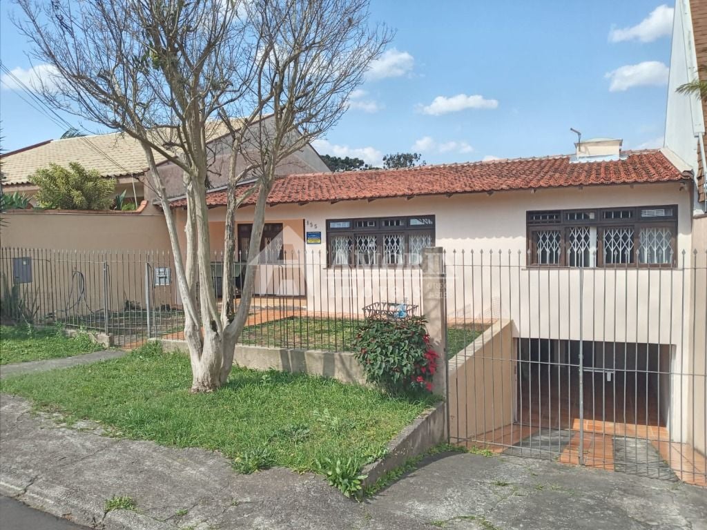 Casa com 3 quartos à venda, 228 m  por R  990.000,00 - Guabiro...