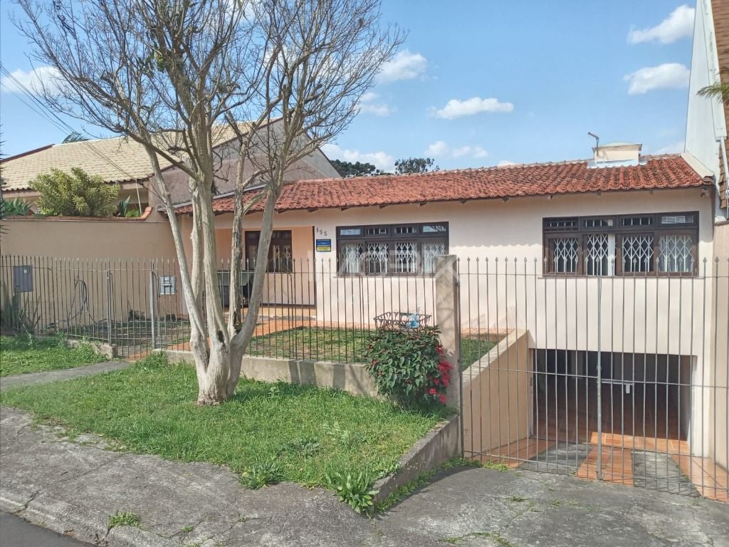 Casa com 3 quartos à venda, 228 m  por R  990.000,00 - Guabiro...