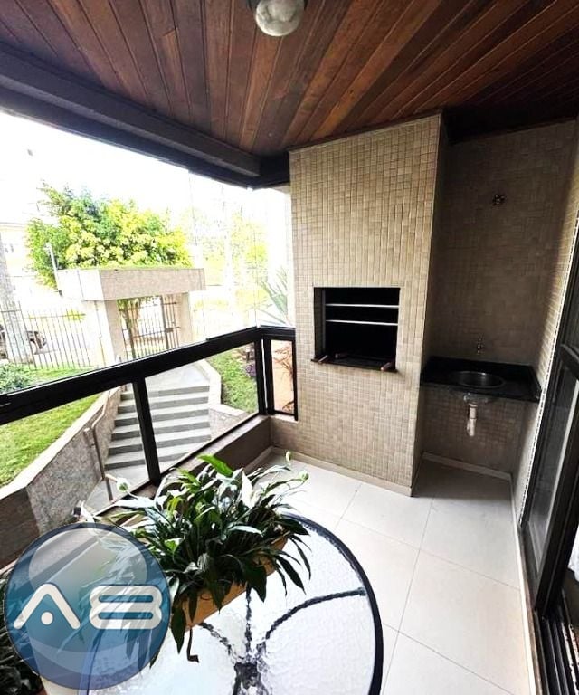 Apartamento com 3 dormitórios  1 suíte  à venda, em Vila Izabe...