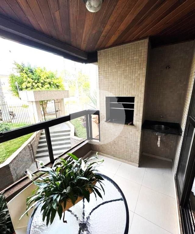 Apartamento com 3 dormitórios  1 suíte  à venda, em Vila Izabel, CURITIBA - PR
