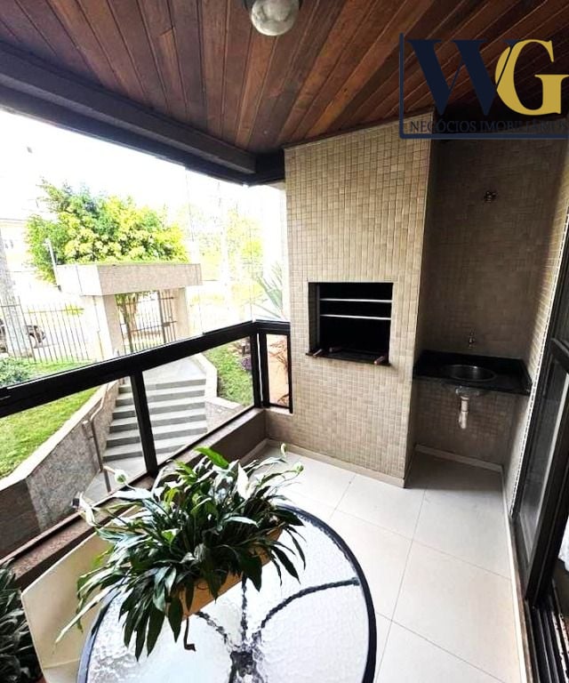 Apartamento com 3 dormitórios  1 suíte  à venda, em Vila Izabe...