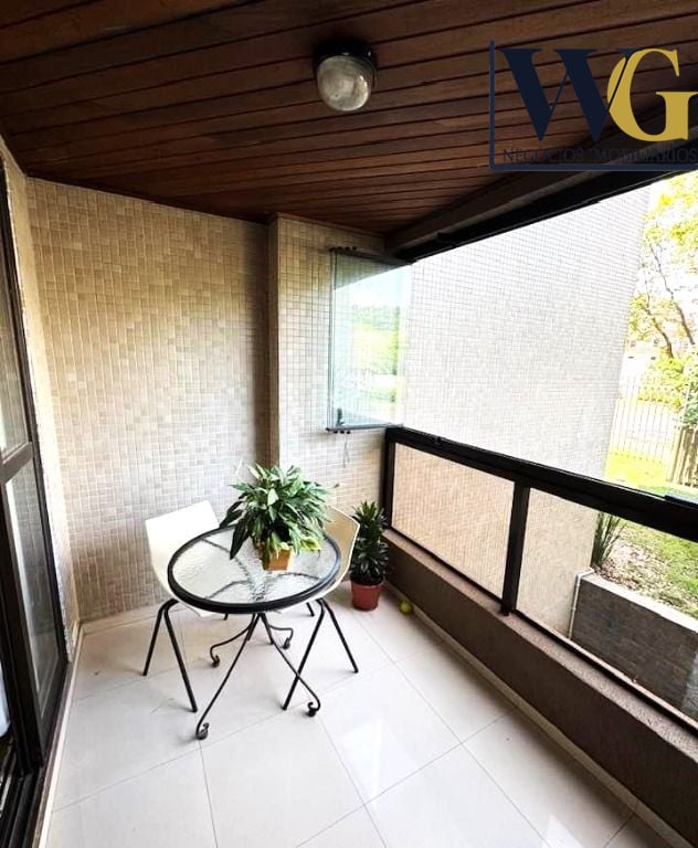 Apartamento com 3 dormitórios  1 suíte  à venda, em Vila Izabe...