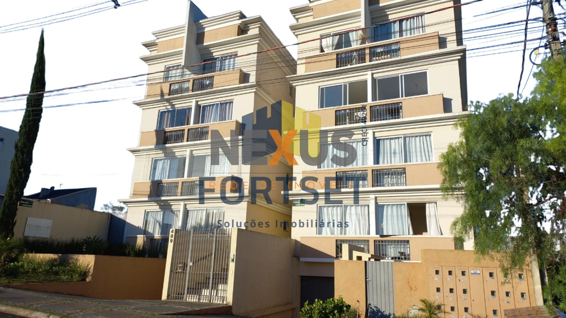 Apartamento  2 quartos com Garagem Uvaranas 189.000 PONTA GROS...