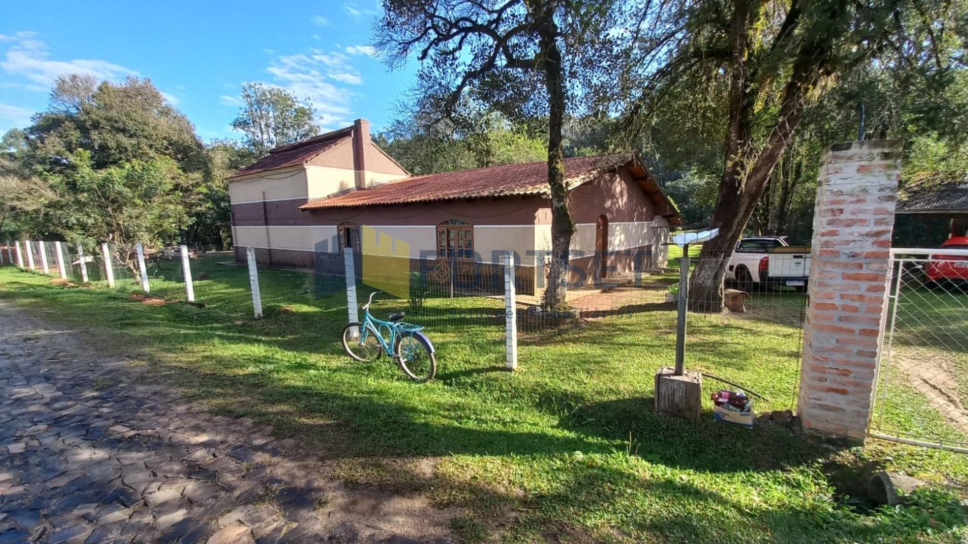 Ch?cara ? venda, 6050m  em Guarauna , PONTA GROSSA - PR
