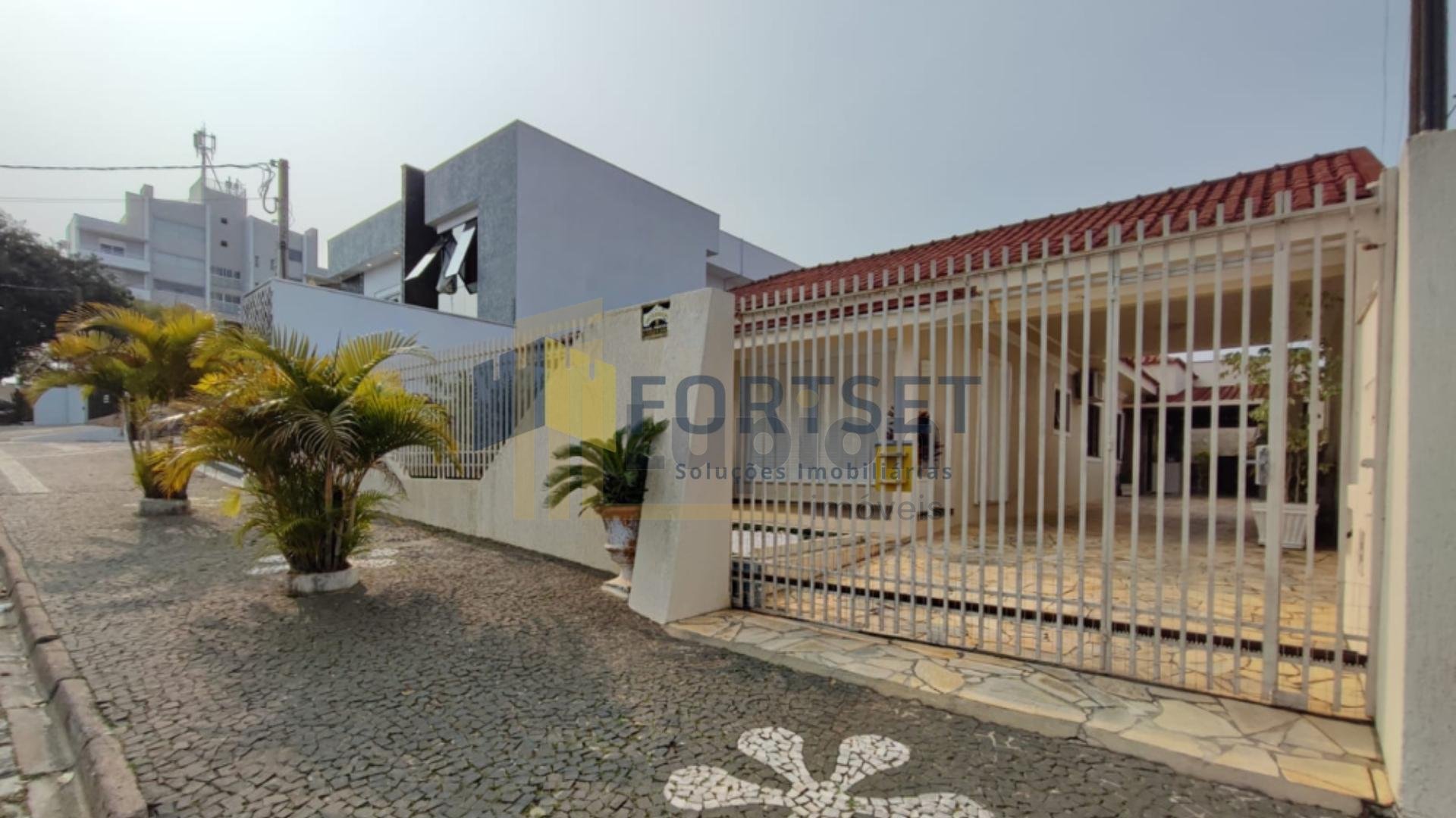 Casa 3 Quartos sendo 1 Suíte Térrea à Venda no Bairro Órfãs
